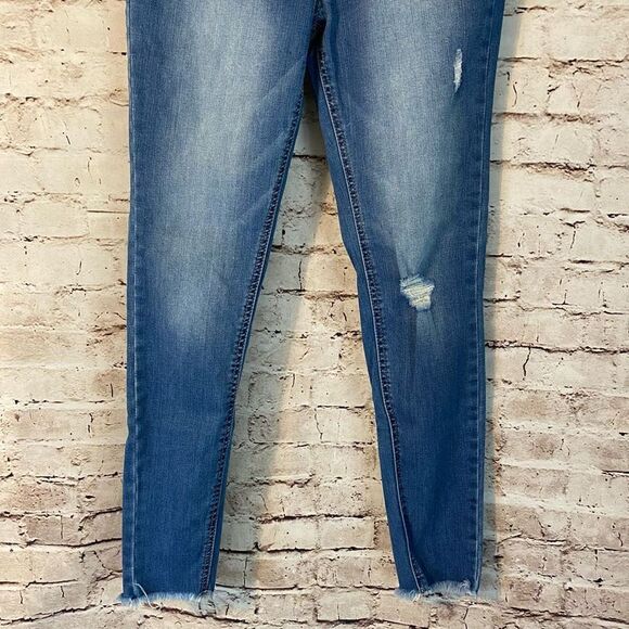 Kensie Women's Blue High Rise Skinny Lightly Distressed Jeans Size 8/29 - Picture 5 of 8